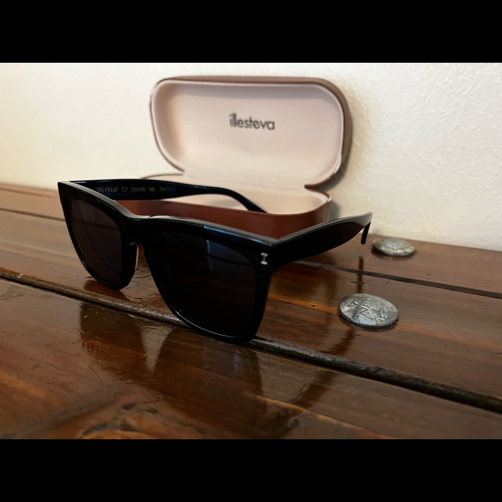 Illesteva “los feliz” designer sunglasses